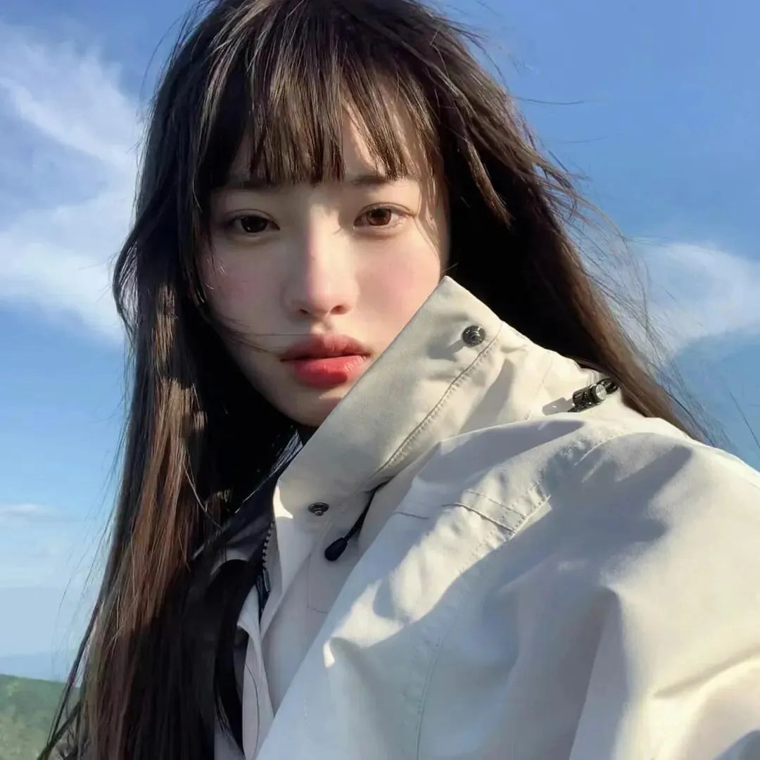 鉴宝神手，我靠赌石咸鱼翻身